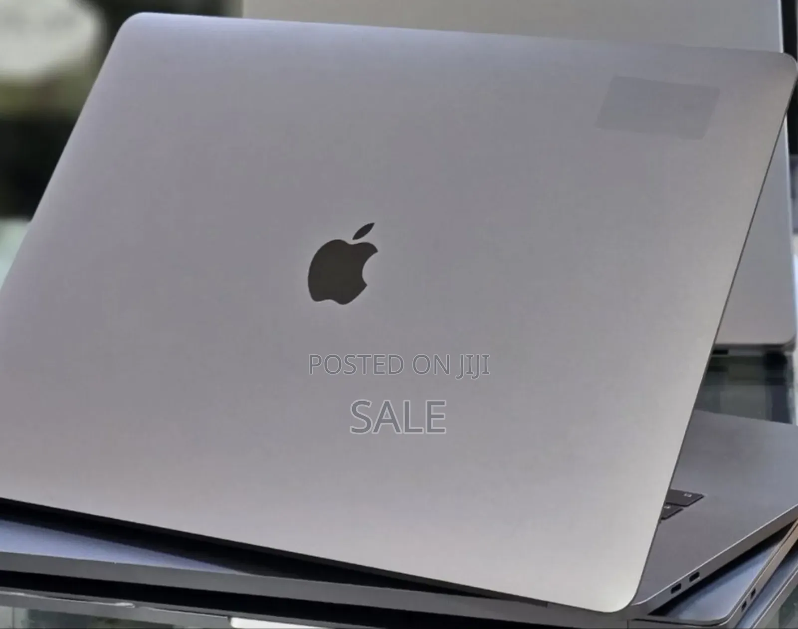 New Laptop Apple MacBook Pro 2017 16GB Intel Core i7 SSD 512GB