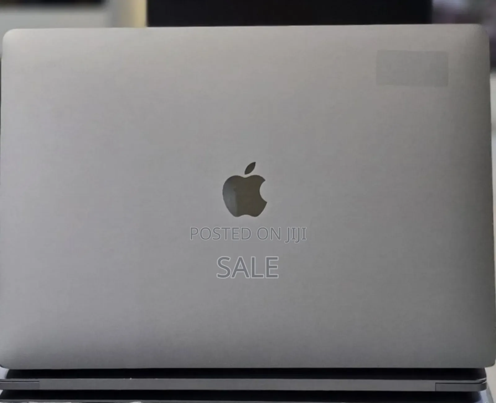 New Laptop Apple MacBook Pro 2017 16GB Intel Core i7 SSD 512GB
