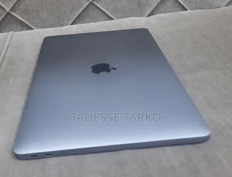 New Laptop Apple MacBook Pro 2017 16GB Intel Core i5 SSD 512GB