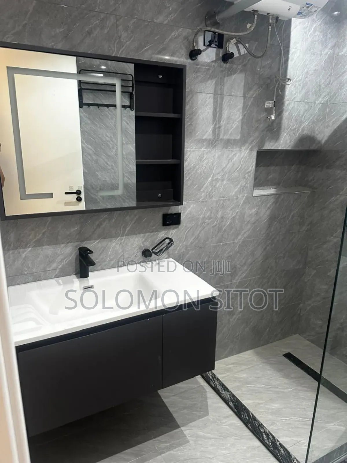 3bdrm Apartment in Three Bedrooms, Yeka for rent
