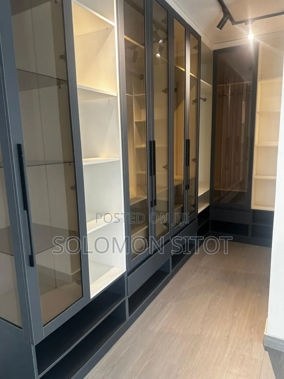 3bdrm Apartment in Three Bedrooms, Yeka for rent