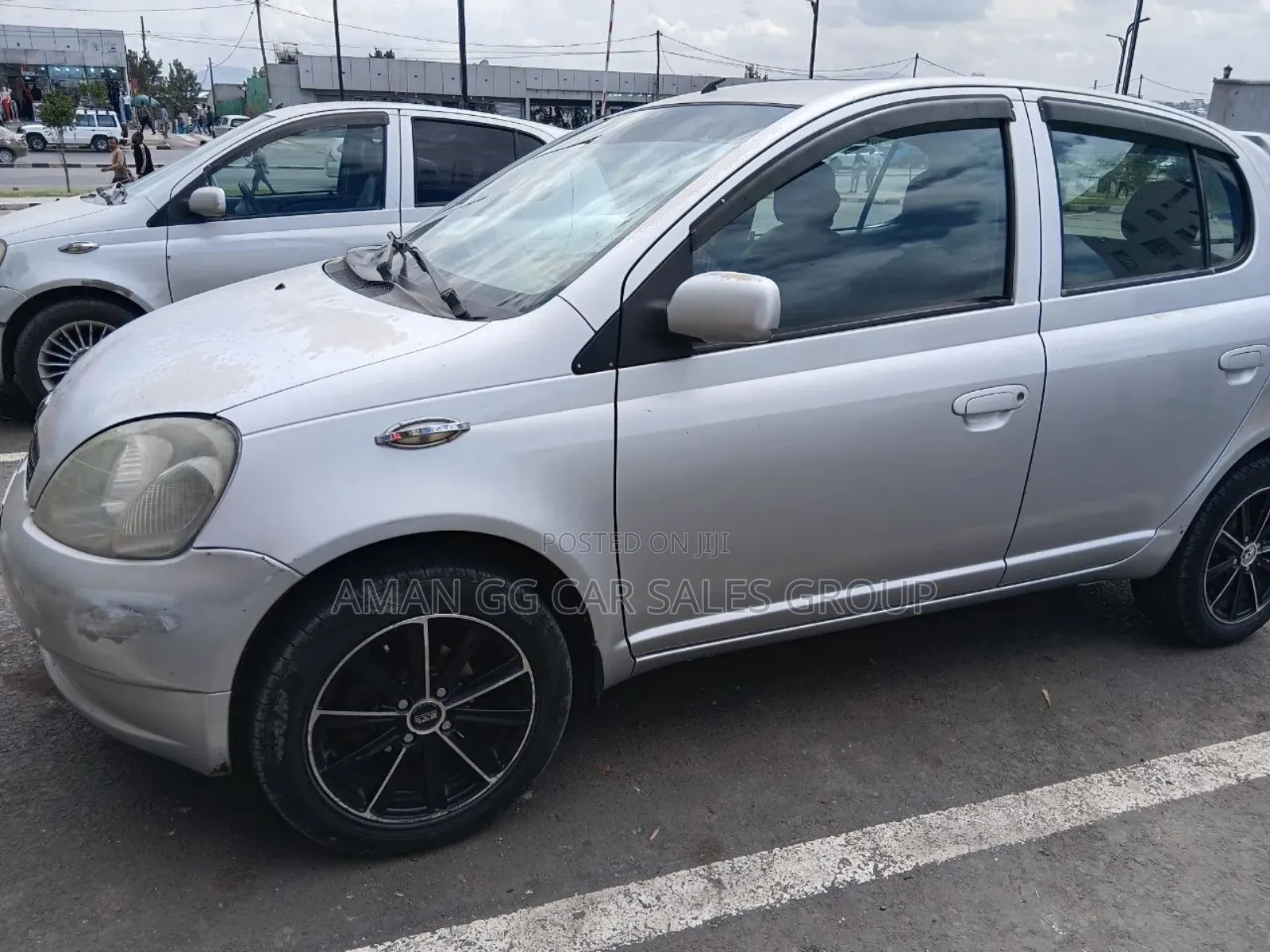 Toyota Vitz 1999 Silver