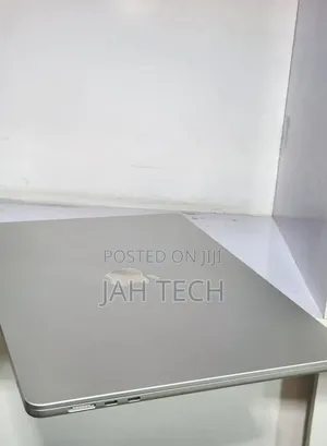 New Apple MacBook Pro 2023 M3 14-inch 24GB Apple M3 Pro SSD 512GB