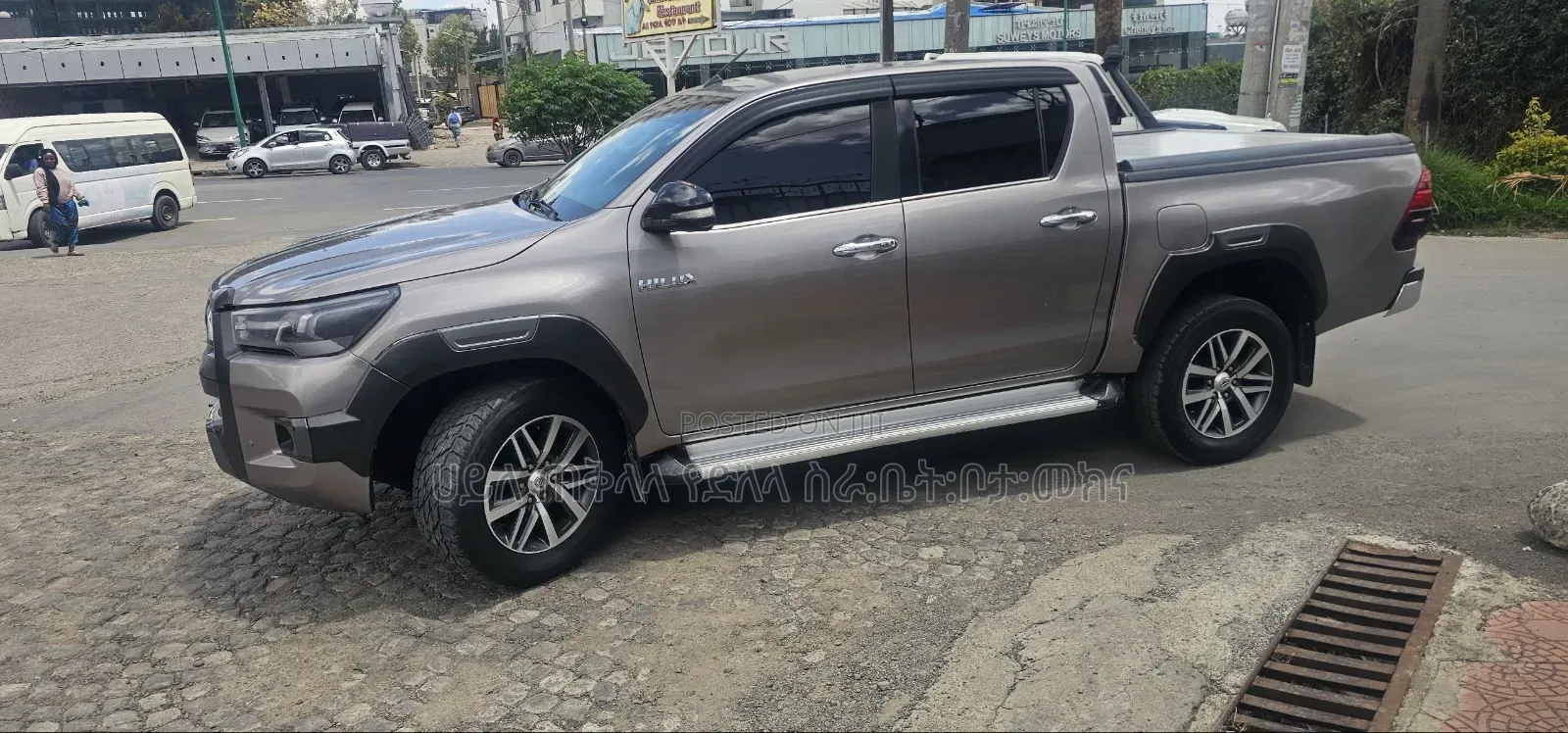 Toyota Hilux 2017 Pink