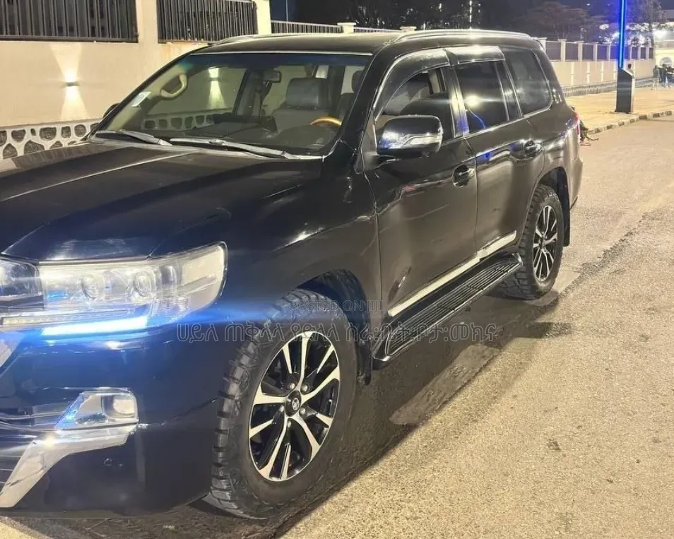 Toyota Land Cruiser 2014 Matt Black