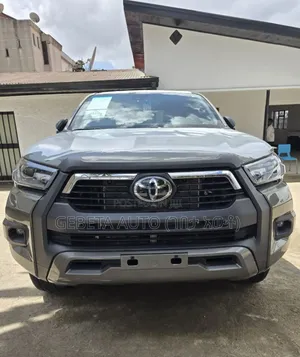 New Toyota Hilux 2025
