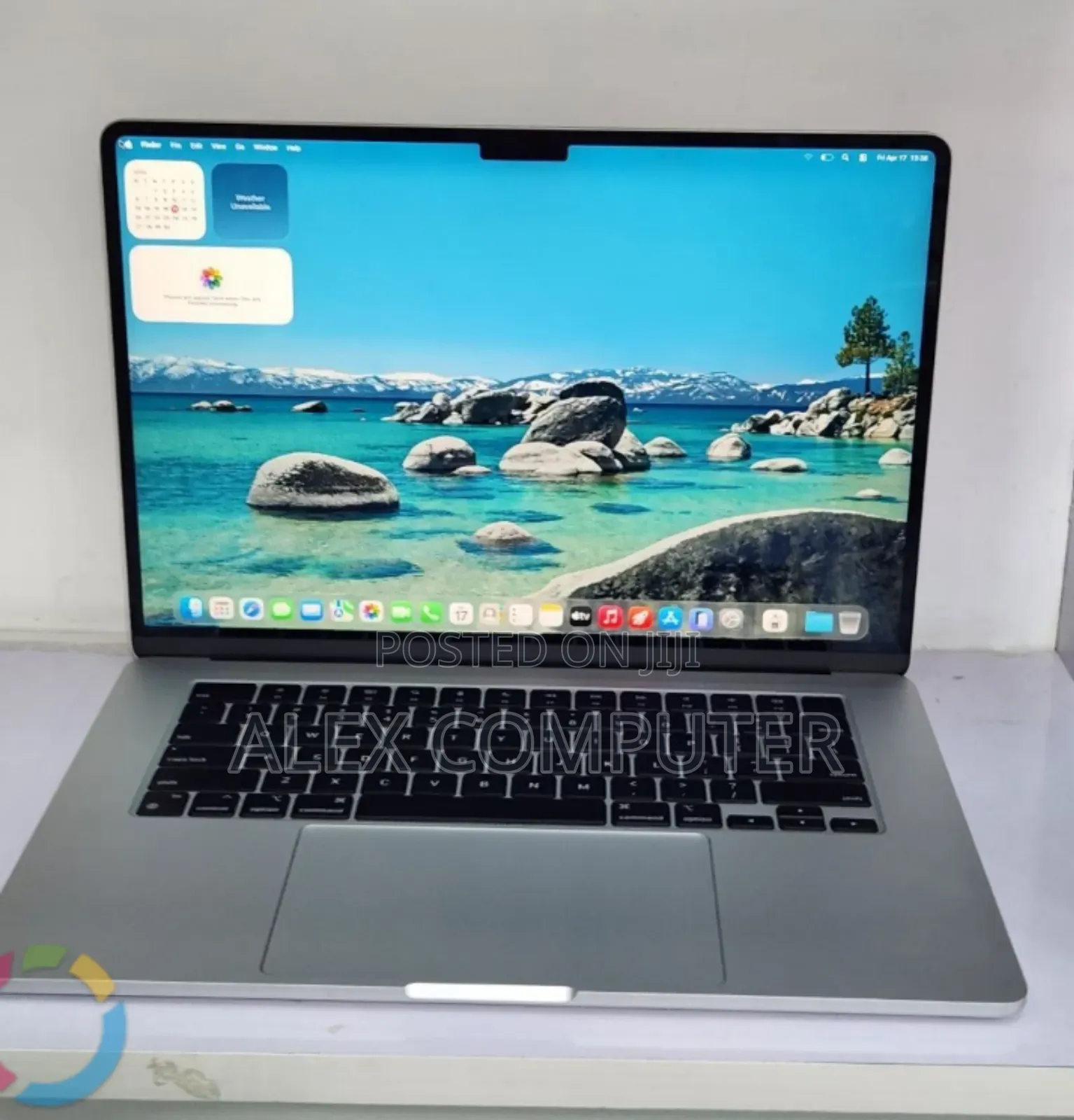 New Laptop Apple MacBook Pro 2024 M3 14-inch 24GB Apple M3 SSD 512GB