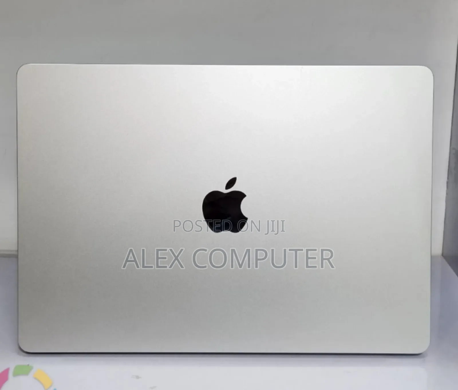 New Laptop Apple MacBook Pro 2024 M3 14-inch 24GB Apple M3 SSD 512GB