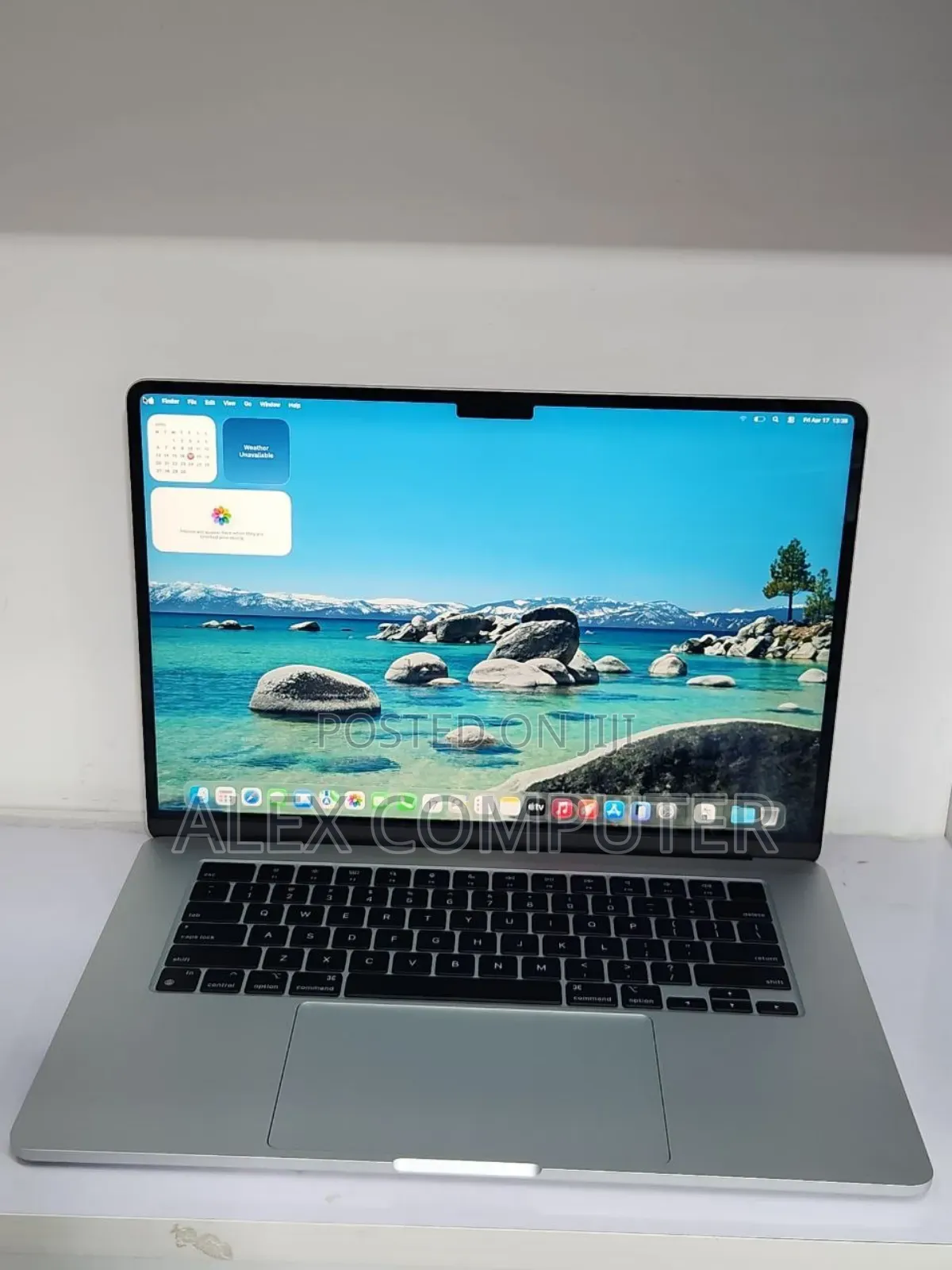 New Laptop Apple MacBook Pro 2024 M3 14-inch 24GB Apple M3 SSD 512GB