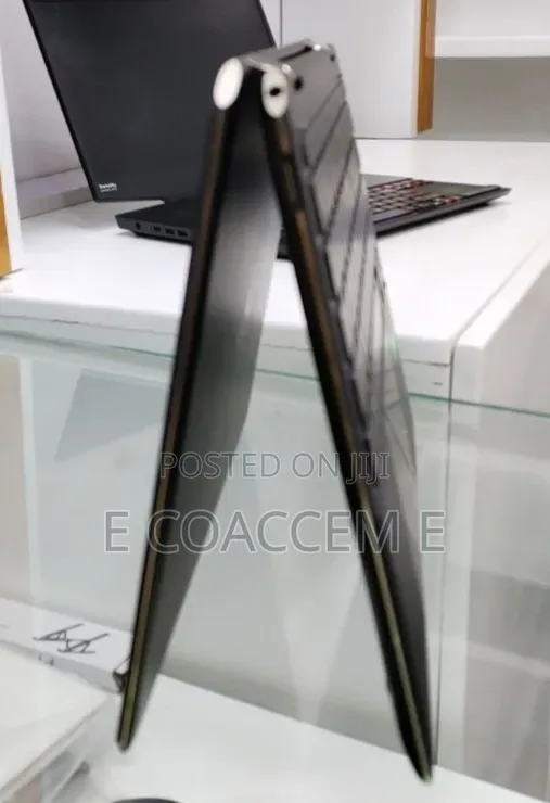 New Laptop HP Spectre X360 13 16GB Intel Core i7 SSD 1T