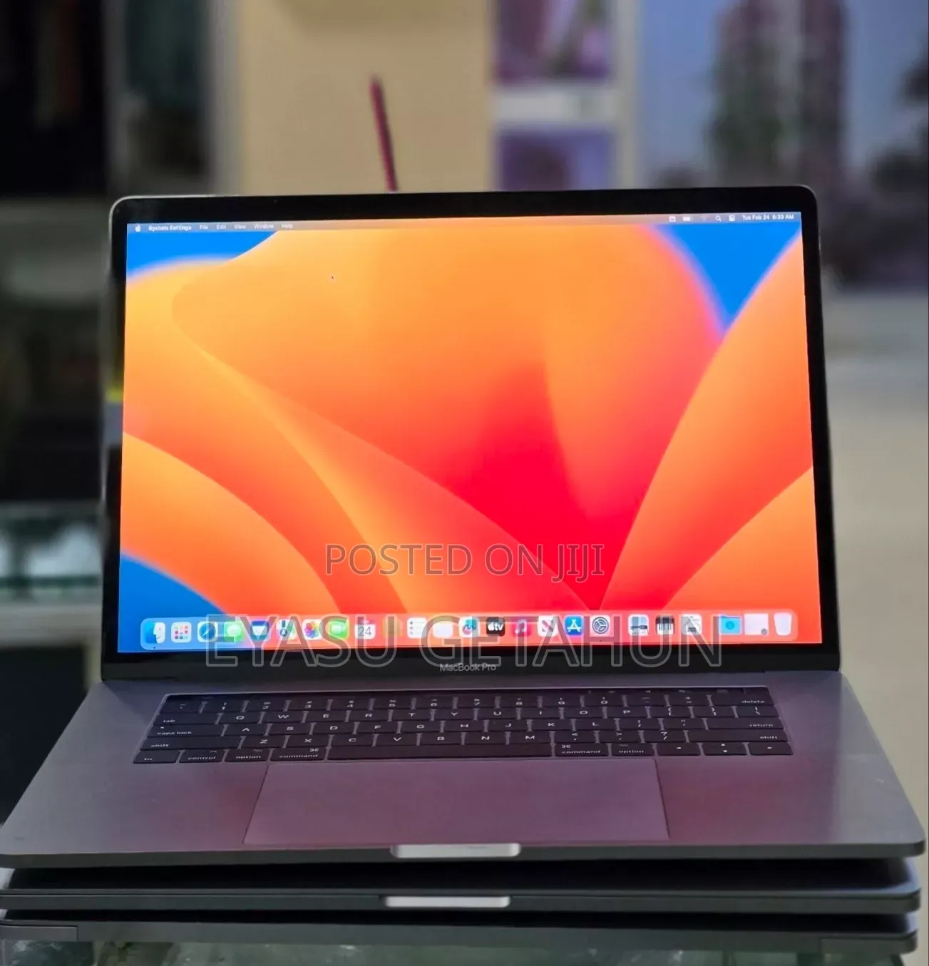 New Laptop Apple MacBook Pro 2017 16GB Intel Core i7 SSD 512GB