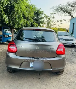 Suzuki Swift 2021 White