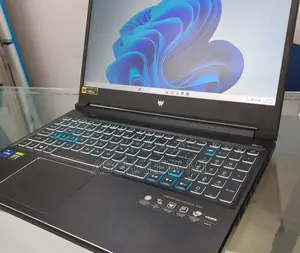 New Laptop Acer Predator Helios 300 16GB Intel Core i7 SSD 512GB