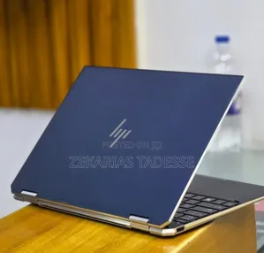 New Laptop HP Spectra 13 16GB Intel Core i7 SSD 512GB