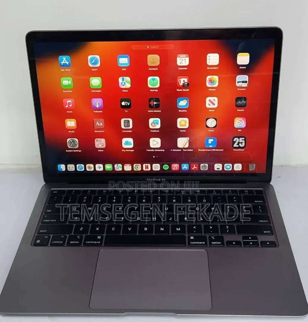New Laptop Apple MacBook Air 2020 8GB Apple M1 SSD 256GB