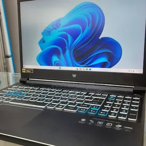 New Laptop Acer Predator Helios 300 16GB Intel Core i7 SSD 512GB