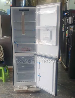 Akira 550l Refrigerator – Premium Large Capacity (Fan System)