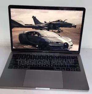 New Laptop Apple MacBook Pro 2017 8GB Intel Core i5 SSD 256GB