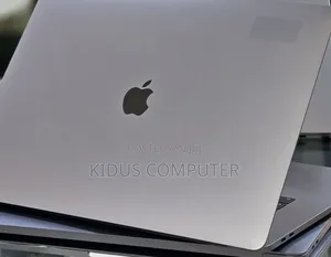 New Laptop Apple MacBook Pro 2017 16GB Intel Core i7 SSD 512GB