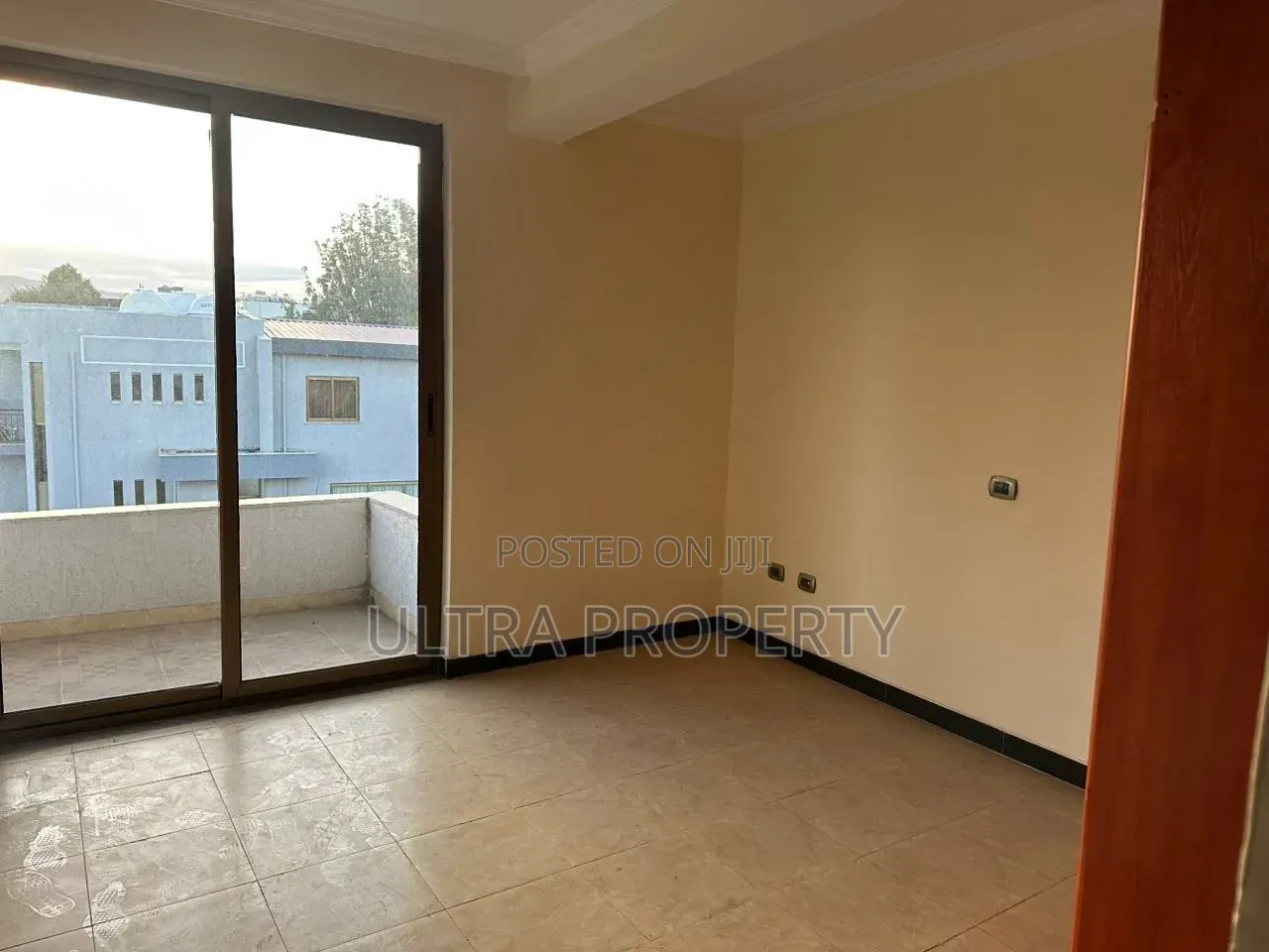 6bdrm House in Bole for rent