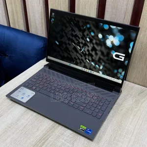New Laptop Dell G15 5535 16GB Intel Core i7 SSD 1T