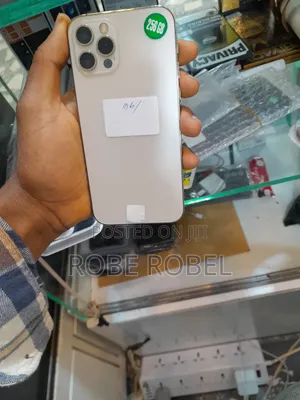 New Apple iPhone 12 Pro 256 GB Gold