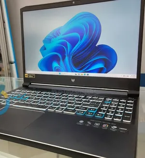 New Laptop Acer Predator Helios 300 16GB Intel Core i7 SSD 512GB