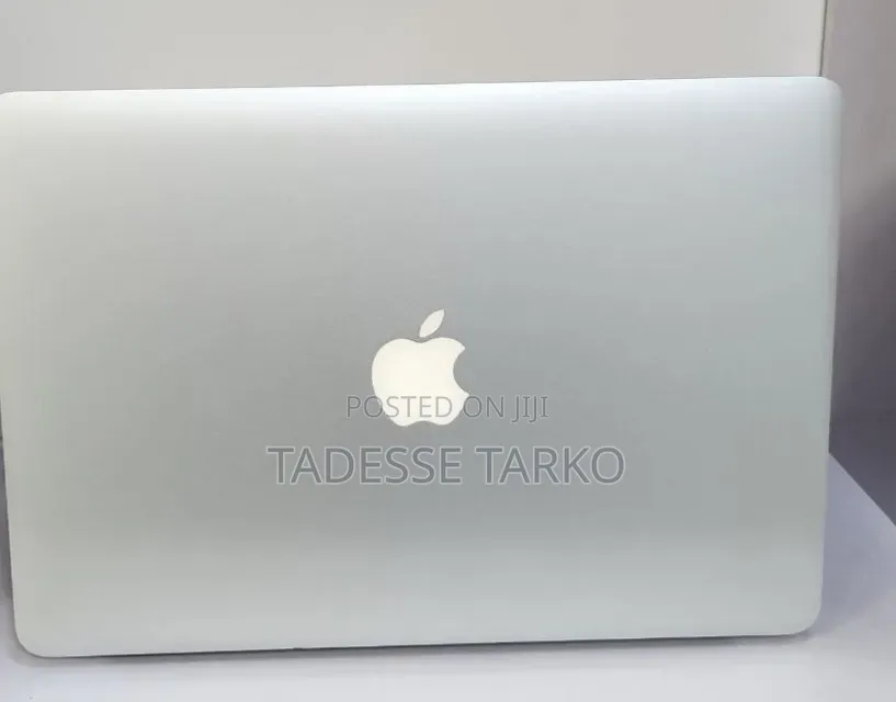 New Laptop Apple MacBook Air 2017 8GB Intel Core i5 SSD 256GB