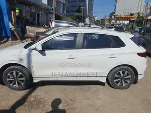 BYD E2 43 kWh 94 hp FWD 2024 White