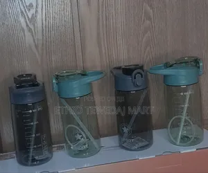 600ml Transparent Water Bottle With Straw የልጆች የውሃ ኮዳ