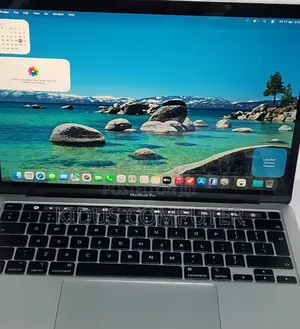 New Laptop Apple MacBook 2020 16GB Intel Core i7 SSD 512GB