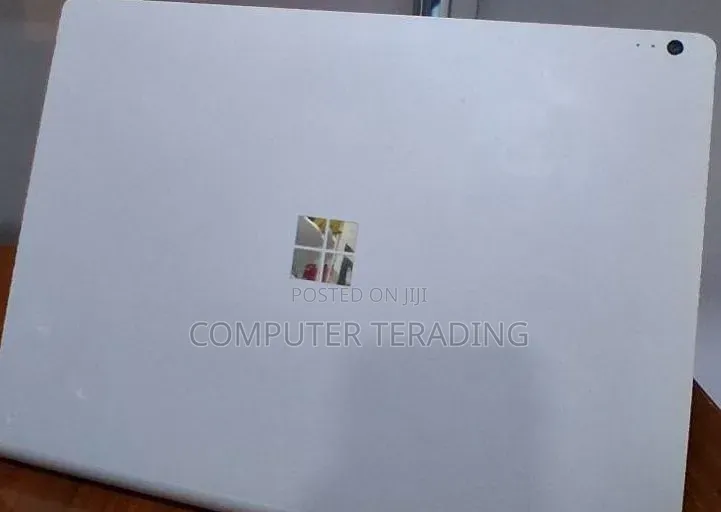 New Laptop Microsoft Surface Book 2 16GB Intel Core i7 SSD 512GB