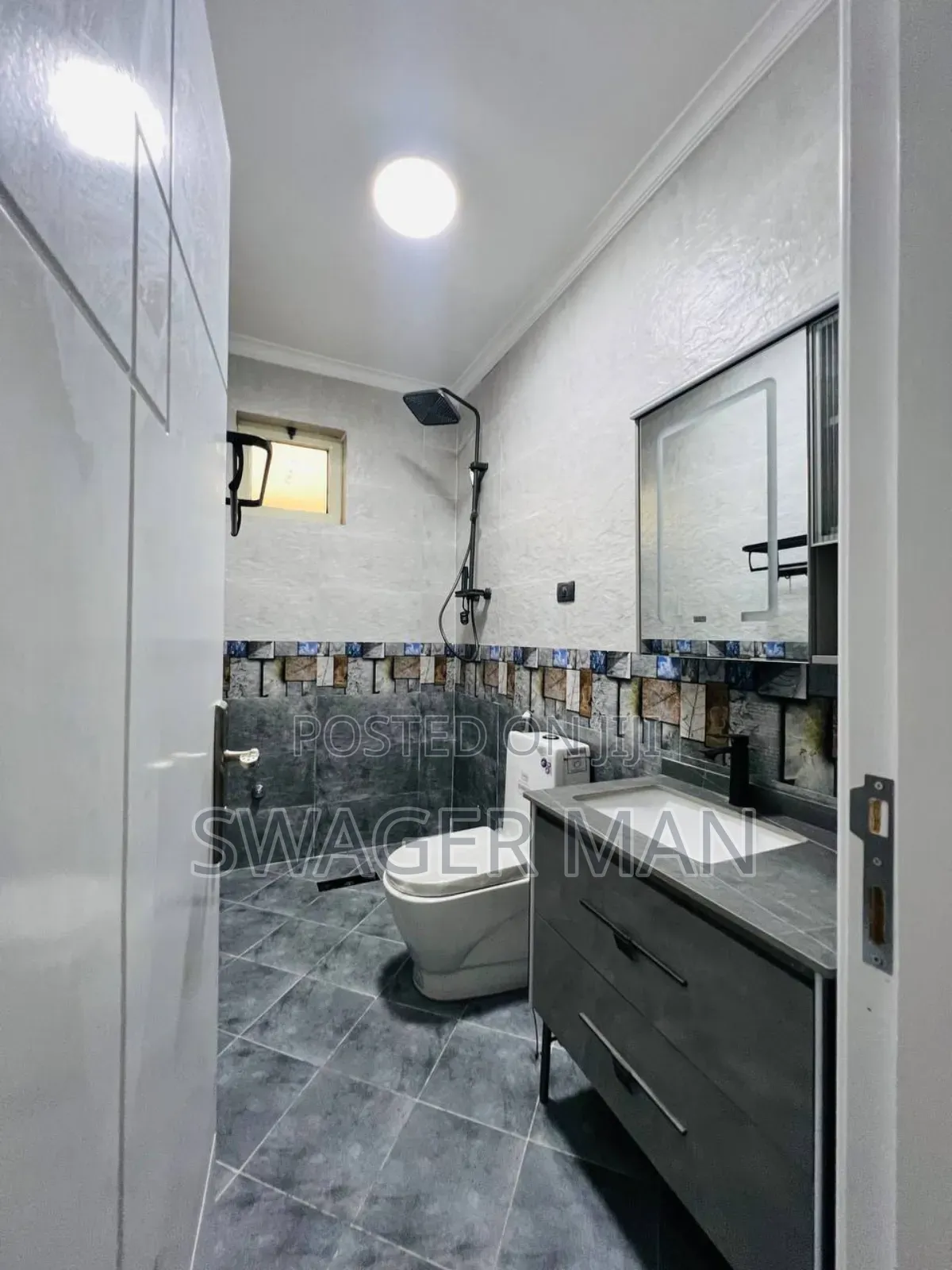 Furnished 6bdrm Townhouse/Terrace in Ccd Real State, Yeka for sale