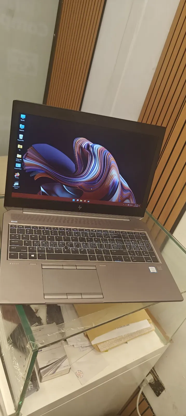 New Laptop HP ZBook 15 G5 16GB Intel Core i5 SSD 512GB