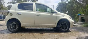 Toyota Vitz 2004 Ivory