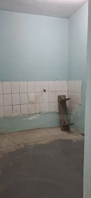 አስቸኳይ የሚከራይ ለመድኃኒት ስቶር ወይም ለማንኛውም ዕቃ ማስቀመጫ የሚሆን