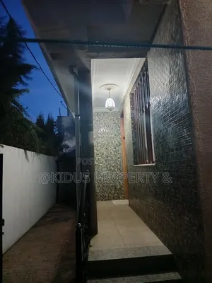 Furnished 5bdrm Villa in Lebu, Nifas Silk-Lafto for rent