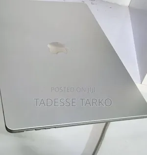 New Laptop Apple MacBook Pro 2023 M3 14-inch 8GB Apple M3 Pro SSD 512GB
