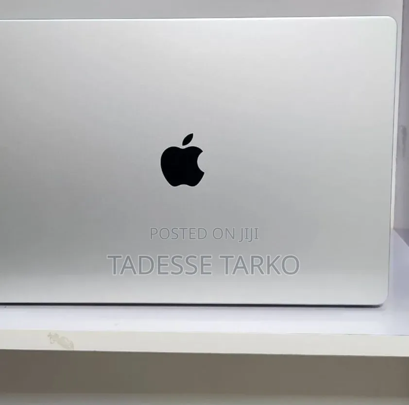 New Laptop Apple MacBook Pro 2023 M3 14-inch 8GB Apple M3 Pro SSD 512GB