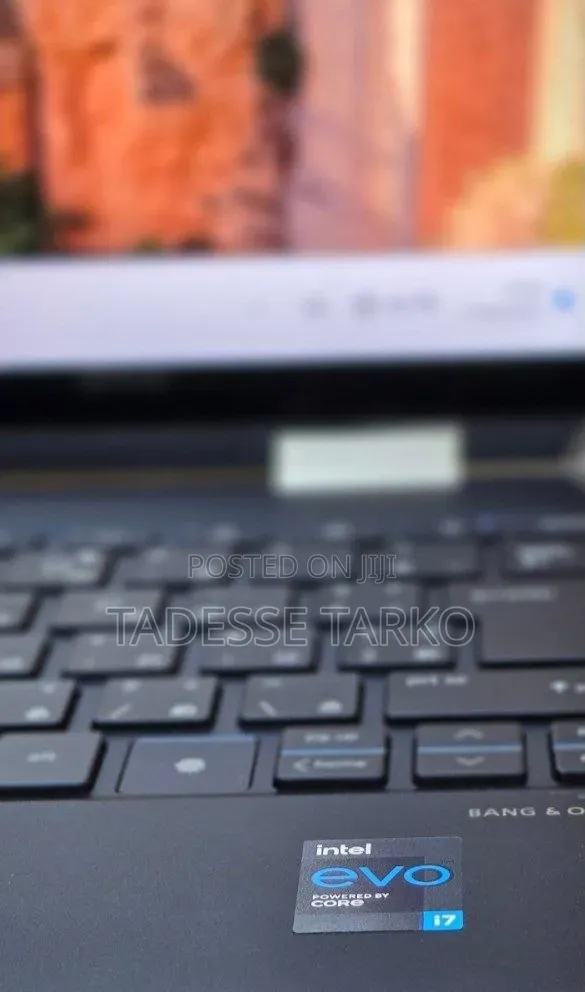 New Laptop HP Spectre 16GB Intel Core i7 SSD 512GB
