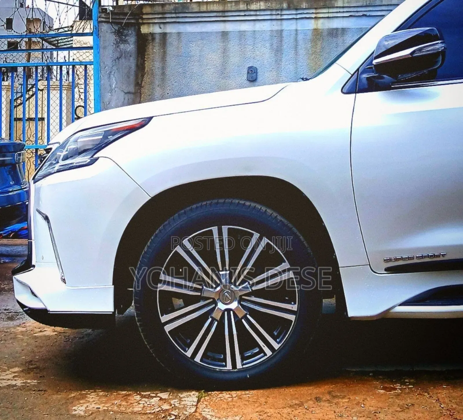 Lexus LX 2021 White