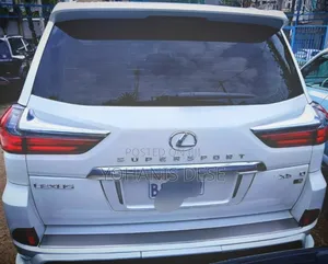 Lexus LX 2021 White