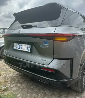 Toyota bZ3 2025 Gray