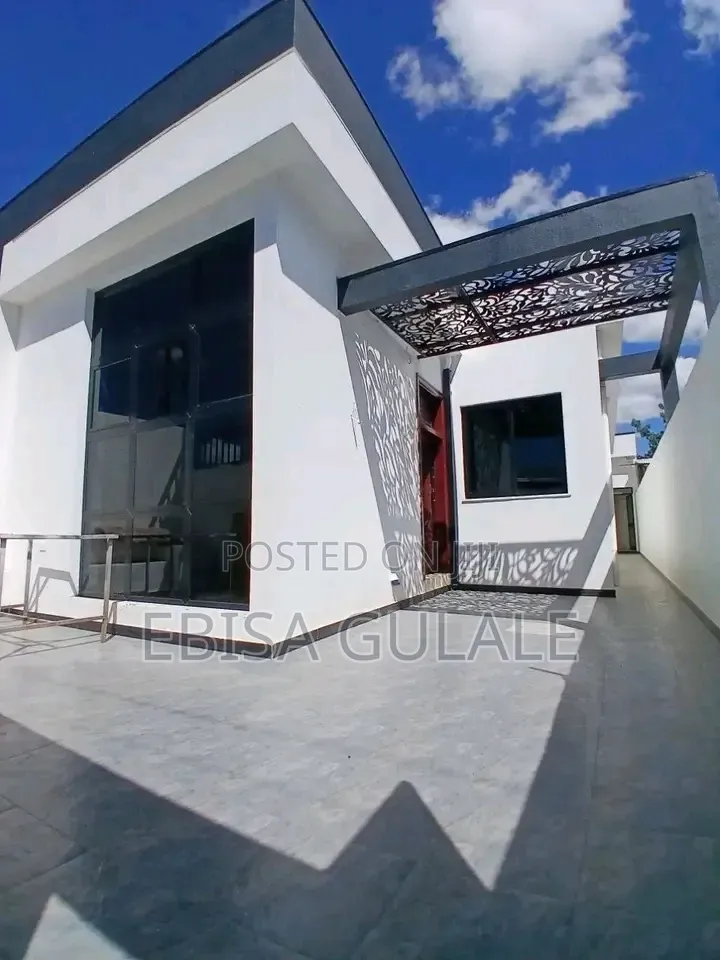 Furnished 5bdrm Farm House in Yeka for rent