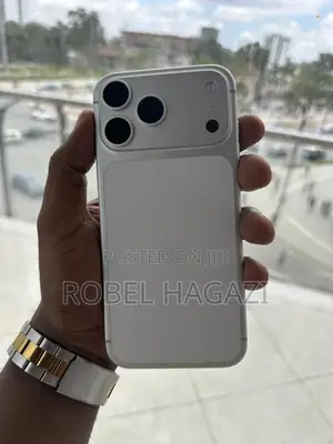 New Apple iPhone 17 Pro Max 256 GB Silver