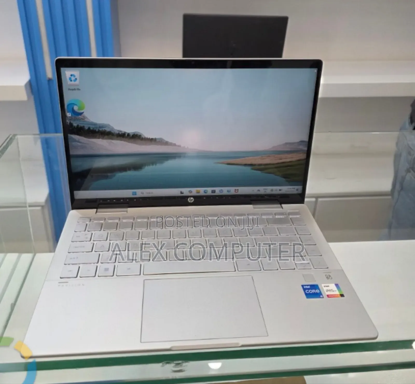 New Laptop HP Pavilion X360 16GB Intel Core i5 SSD 1T