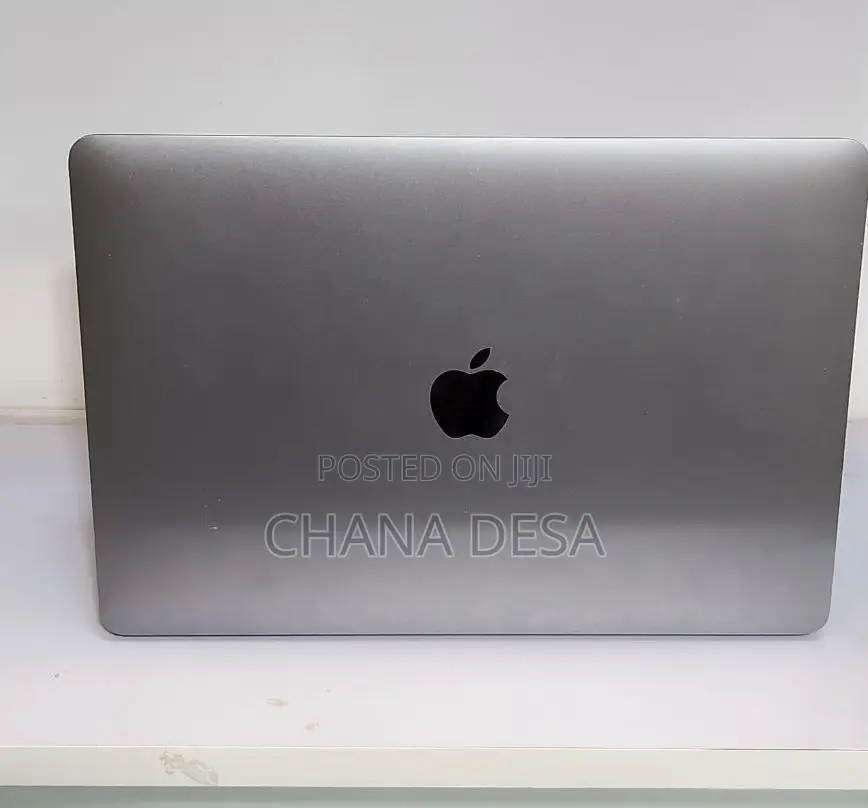 New Laptop Apple MacBook Pro 2017 8GB Intel Core i5 SSD 256GB