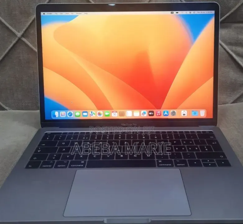 New Laptop Apple MacBook Pro 2017 16GB Intel Core i5 SSD 512GB