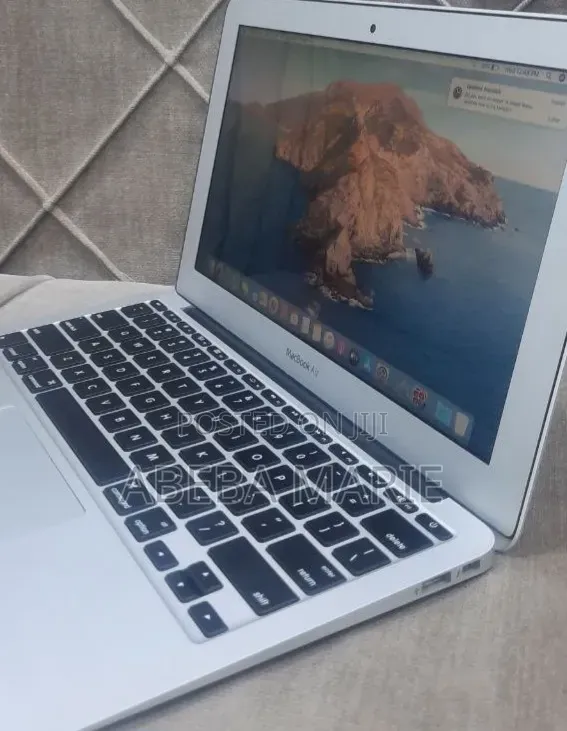 New Laptop Apple MacBook Air 2015 8GB Intel Core i5 SSD 256GB