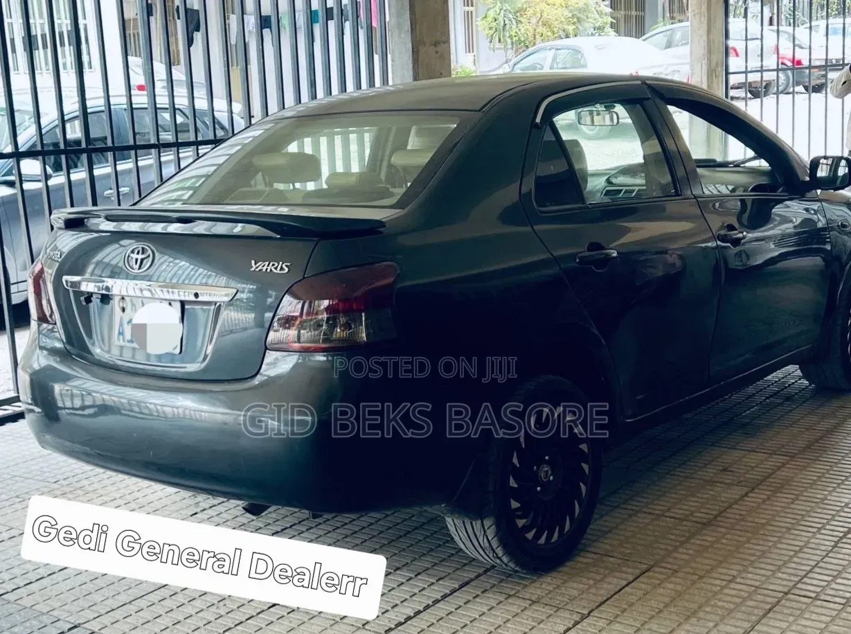 Toyota Yaris 2008 Matt Black